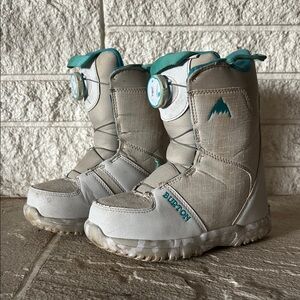 White Burton Kids Grom BOA Snowboard Boots with Teal Highlights - Kids size 2